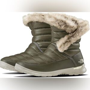 The North Face Thermoball Microbaffle bootie Fur Trim